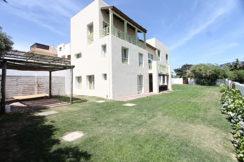 El Jardin de Kontiki - foto 2