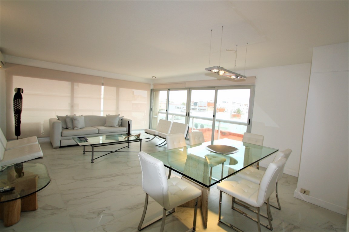 Torre Plaza 304