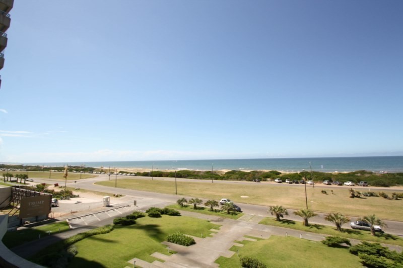Torre Lobos 202