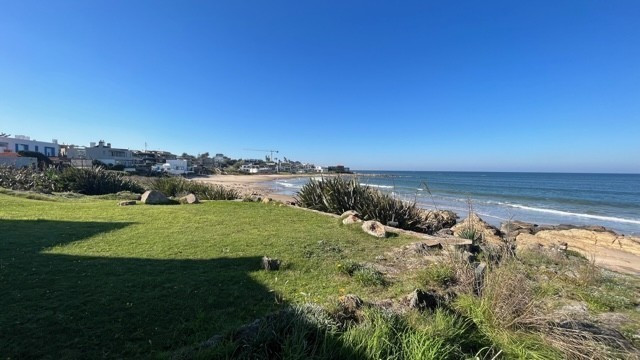 Casa en venta en primera línea al mar
