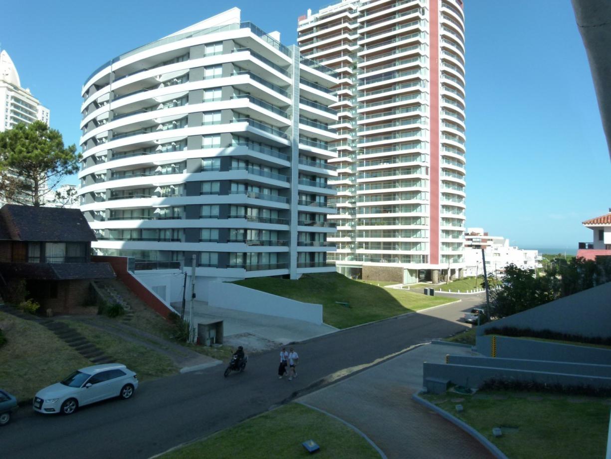 Departamento en Brava a pasos del mar!