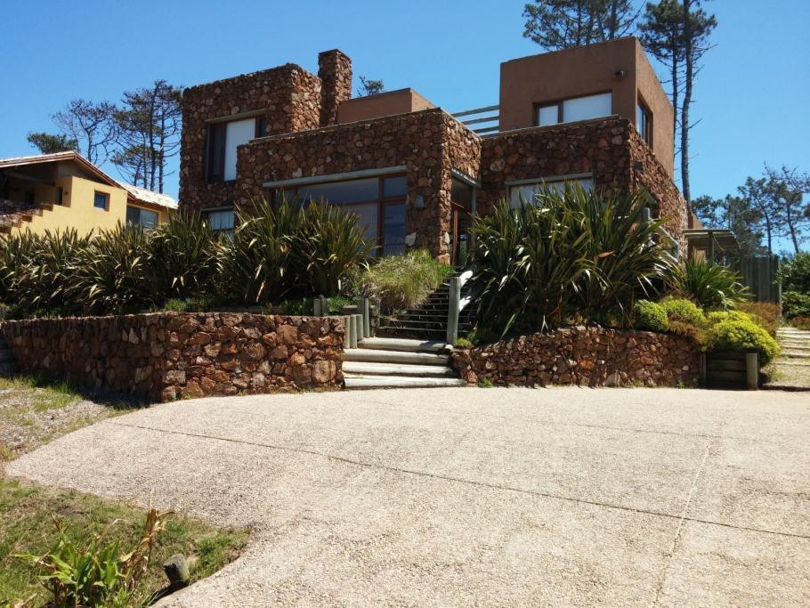 Casa en alquiler en Laguna Blanca