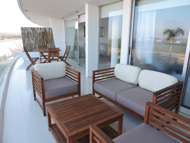Bikini Beach 204 - foto 13