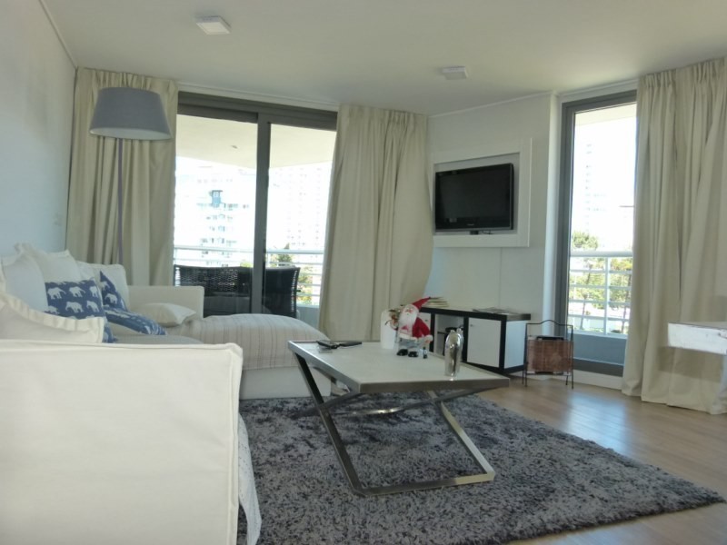 Alexander Boulevard 301
