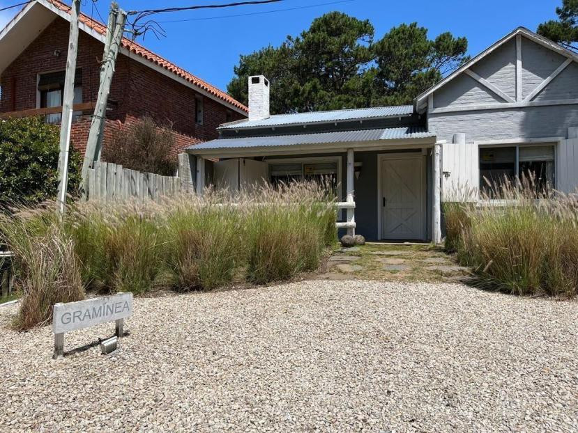 Linda casa en alquiler en Montoya