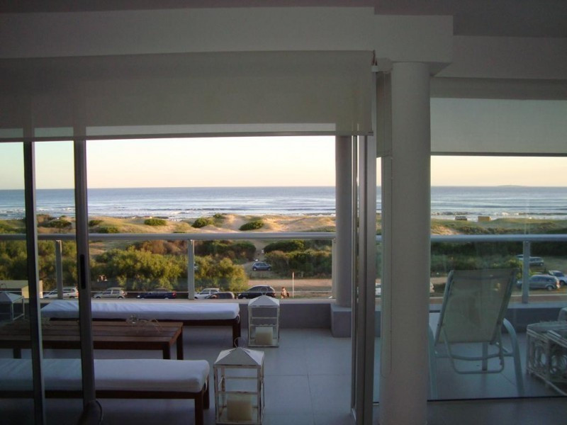 Torres Blancas 303