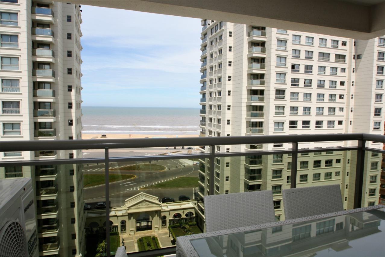 Departamento en Alquiler , Playa Brava 3 dorm Punta del Este