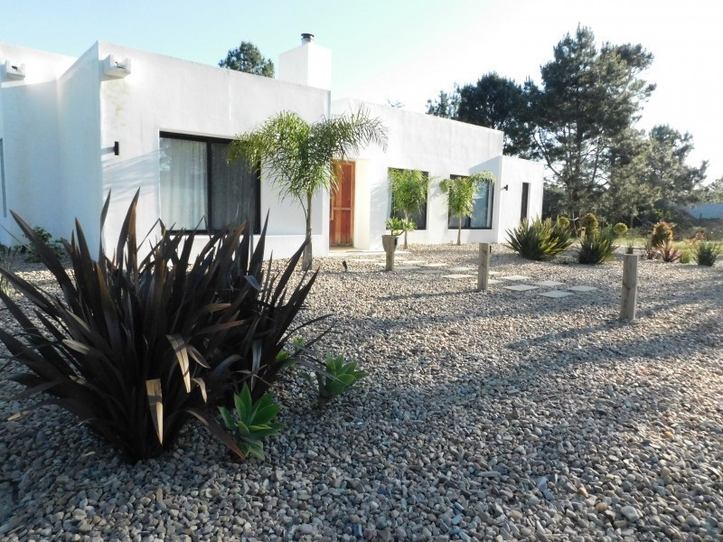 Tres Olivos