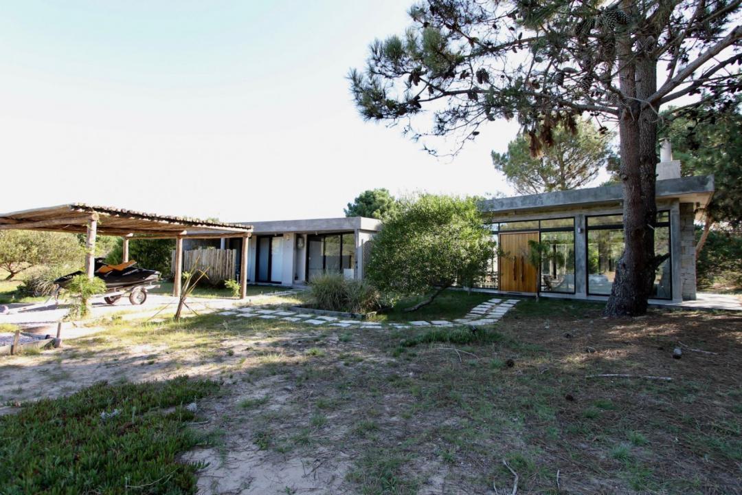 Excelente casa en José Ignacio en alquiler