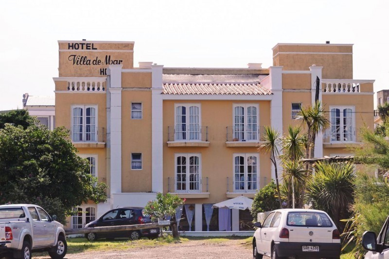 Hotel en La Barra de la ruta al mar a pasos de La Posta del Cangrejo