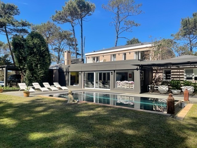 Casa en barrio privado Laguna Blanca alquiler