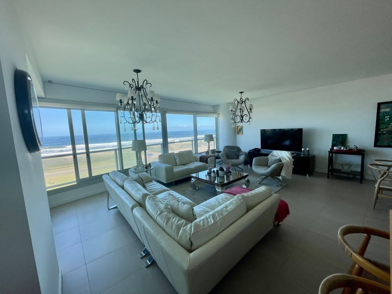Le Parc II 408