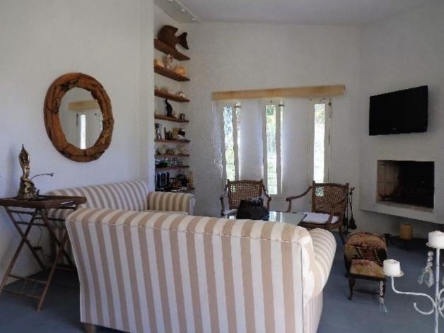 Casa en venta y alquiler en El Chorro