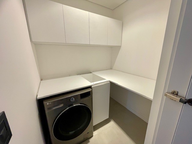 Sense 1 401 - foto 27