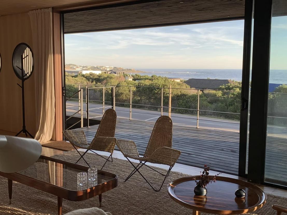 La Juanita en venta: casa de 3 dormitorios con vista al mar