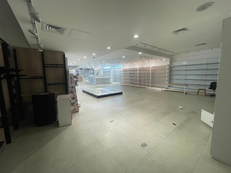 LOCAL COMERCIAL EN CENTRO - foto 5