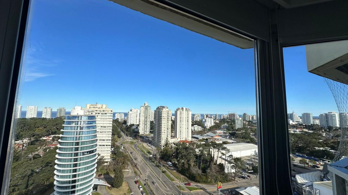 Departamento de 3 dormitorios en Roosevelt