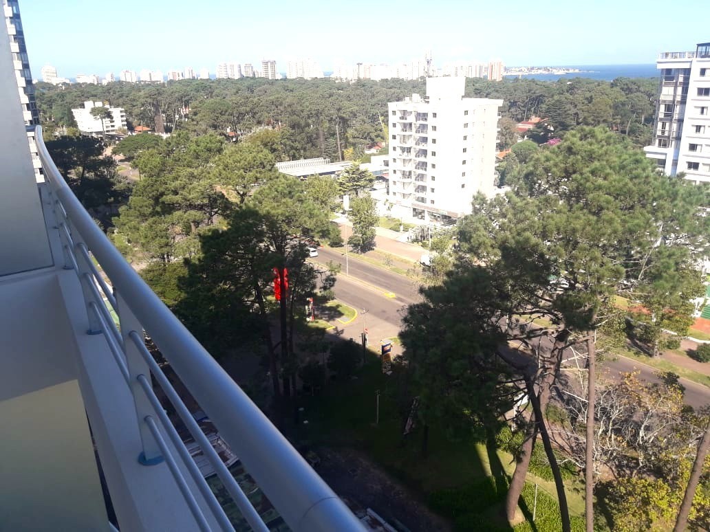 Moderno dpto en edificio Green Life con vista a Isla Gorriti